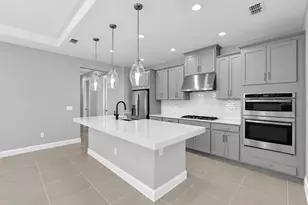 13906 Fletcher Dr, Palmetto, FL 34221 - Photo 2
