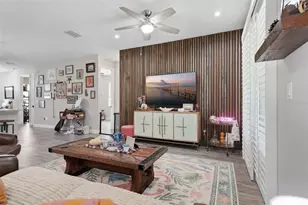 7859 40th Ave N, Saint Petersburg, FL 33709 - Photo 16