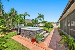 207 Lakeway Ln, Apollo Beach, FL 33572 - Photo 36
