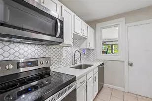 789 16th Ave S, Saint Petersburg, FL 33701 - Photo 10