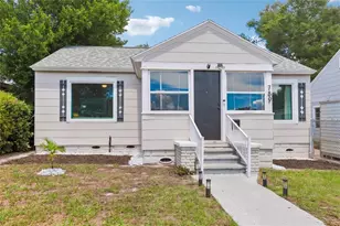 789 16th Ave S, Saint Petersburg, FL 33701 - Photo 1