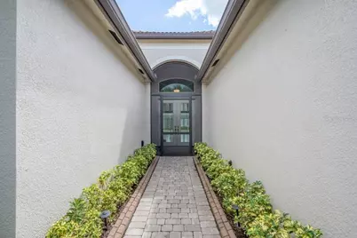 4906 Pamplona Court, Wimauma, FL 33598 - Photo 6