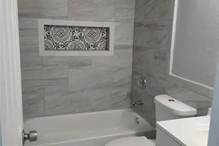 5716 N Lincoln Ave, Tampa, FL 33614 - Photo 2