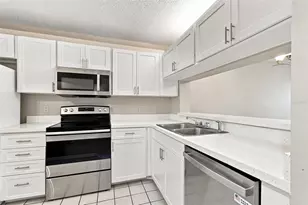 2424 W Tampa Bay Blvd, Tampa, FL 33607 - Photo 8