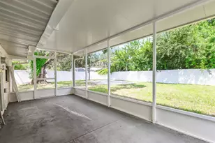 4006 S Shamrock Rd, Tampa, FL 33611 - Photo 24