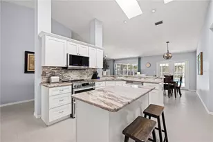 9211 Mill Cir, Tampa, FL 33647 - Photo 10