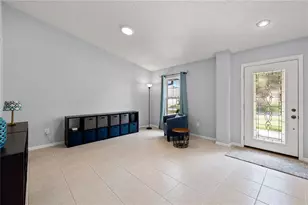 9211 Mill Cir, Tampa, FL 33647 - Photo 4