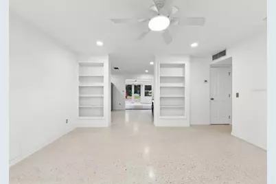 6100 35th Avenue N, Saint Petersburg, FL 33710 - Photo 6