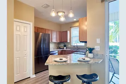 12276 Country White Circle, Tampa, FL 33635 - Photo 2