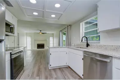 9703 Fox Hollow Road, Tampa, FL 33647 - Photo 8