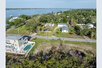 13th Avenue W, Palmetto, FL 34221 - Photo 2