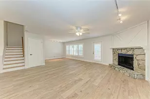 2927 W Gandy Blvd, Tampa, FL 33611 - Photo 20