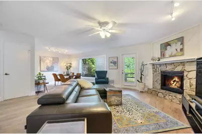 2927 W Gandy Boulevard, Tampa, FL 33611 - Photo 10