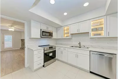 2927 W Gandy Boulevard, Tampa, FL 33611 - Photo 20