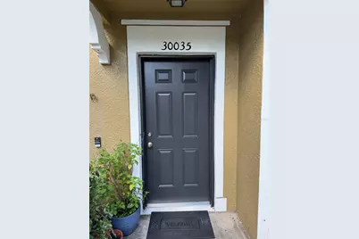 30035 Granda Hills Court, Wesley Chapel, FL 33543 - Photo 2