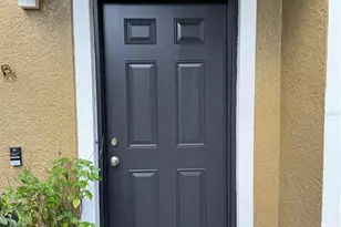 30035 Granda Hills Ct, Wesley Chapel, FL 33543 - Photo 2