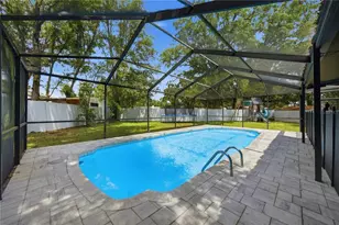 2005 Russell Dr, Tampa, FL 33618 - Photo 28