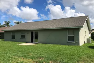 3072 Thoroughbred Loop W, Lakeland, FL 33811 - Photo 4