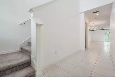 10112 Branching Ship Trace, Wesley Chapel, FL 33545 - Photo 2
