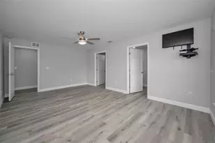 2307 N 47th St, Tampa, FL 33605 - Photo 10