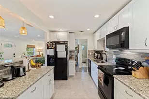 2940 47th Ave S, Saint Petersburg, FL 33712 - Photo 16