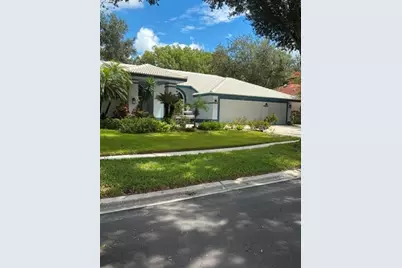 2233 Pinnacle Circle S, Palm Harbor, FL 34684 - Photo 1