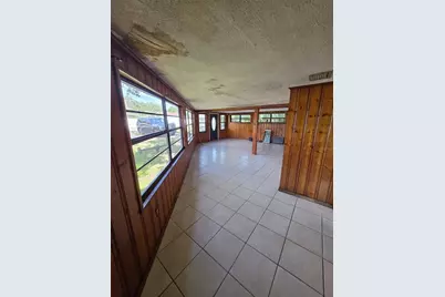 1028 Sunshine Drive E, Lakeland, FL 33801 - Photo 6