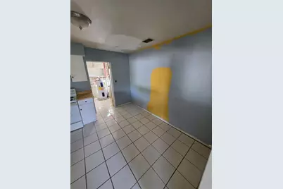1028 Sunshine Drive E, Lakeland, FL 33801 - Photo 10