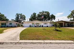 2135 Pocahontas Dr, Largo, FL 33774 - Photo 2