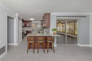 2161 Inner Cass Cir, Sarasota, FL 34231 - Photo 6