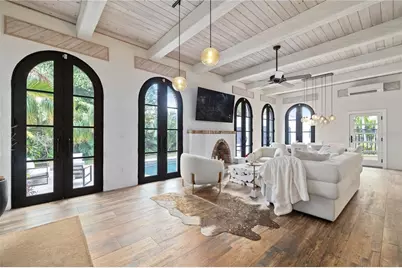 220 14th Avenue N, Saint Petersburg, FL 33701 - Photo 16