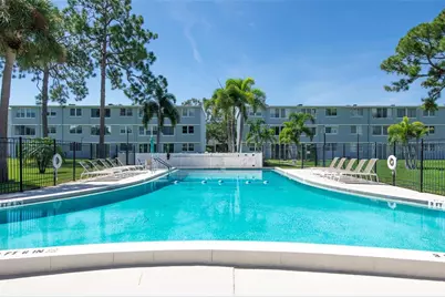 4720 Locust Street NE #219, Saint Petersburg, FL 33703 - Photo 32