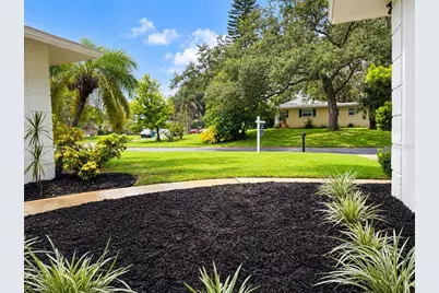 2040 Forest Drive, Clearwater, FL 33763 - Photo 6