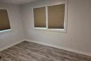 6240 Connecticut St, Zephyrhills, FL 33542 - Photo 6