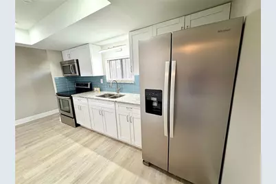 7939 Pine Drive #7939, Temple Terrace, FL 33637 - Photo 8