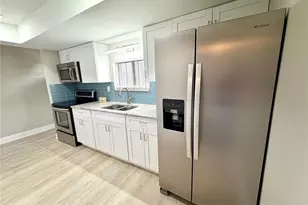 7939 Pine Dr, Temple Terrace, FL 33637 - Photo 8