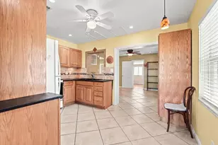 5054 4th Ave S, Saint Petersburg, FL 33707 - Photo 8