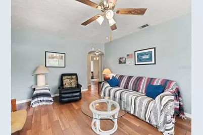 5054 4th Avenue S, Saint Petersburg, FL 33707 - Photo 4