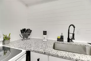 4513 W McElroy Ave, Tampa, FL 33611 - Photo 54