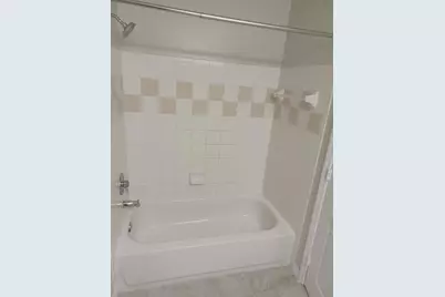 1502 Marsh Cove Court #106, Tampa, FL 33619 - Photo 6