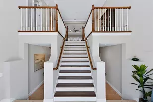 102 Wimbledon Ct, Redington Shores, FL 33708 - Photo 4