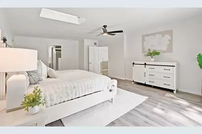 10030 59th Avenue N, Saint Petersburg, FL 33708 - Photo 16