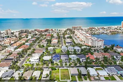 17610 1st Street E, Redington Shores, FL 33708 - Photo 8