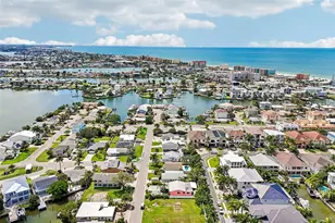 17610 1st St E, Redington Shores, FL 33708 - Photo 18