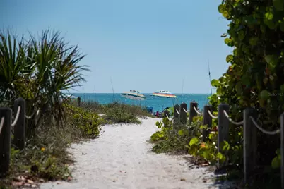117 79th Street, Holmes Beach, FL 34217 - Photo 20