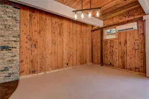 1247 Monticello Blvd N, Saint Petersburg, FL 33703 - Photo 38