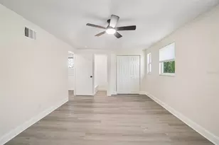 1810 Maryland Ave NE, Saint Petersburg, FL 33703 - Photo 18
