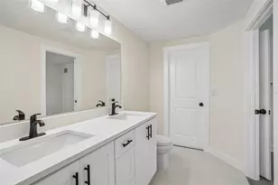 1810 Maryland Ave NE, Saint Petersburg, FL 33703 - Photo 22