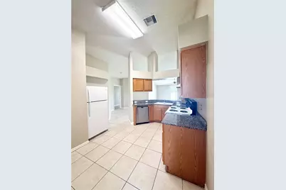 6429 Pine Top Way, Wesley Chapel, FL 33545 - Photo 4