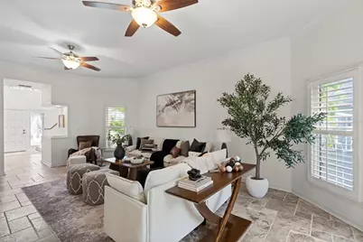 2706 Chambray Lane, Tampa, FL 33611 - Photo 10